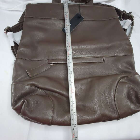 NWT Tano Brown Italian Leather Backpack With Adjustable Straps & Top Handle - Picture 13 of 14